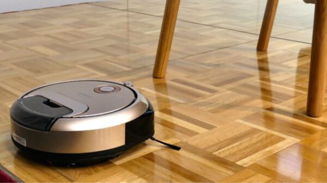 robot hút bụi hitachi